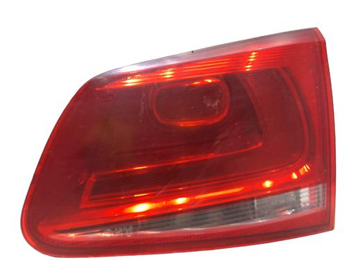 Feu de coffre droit VW TOUAREG (7P5, 7P6) 3.0 V6 TDI (245 hp) 33200172