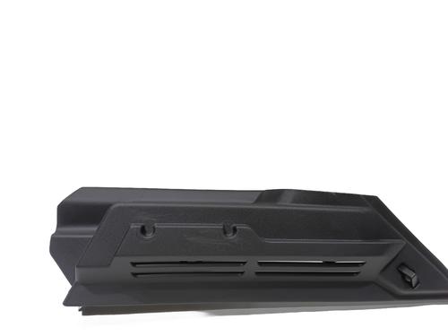 Używane Listwa klapy tylnej / bagażnika PEUGEOT 3008 II SUV (MC_, MR_, MJ_, M4_) 1.2 THP/ PureTech 130 (MRHNSM, MRHNSU, MRHNSJ, MRHNYW,... (131 hp) 30613691