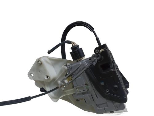 Rear left lock VW PASSAT B6 Variant (3C5) 2.0 TDI 16V | BP32233201C100