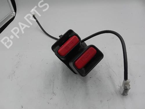 Used Seat buckle RENAULT KADJAR (HA_, HL_) 1.3 TCe 140 (HLNB, HLN1) (140 hp) 27587672