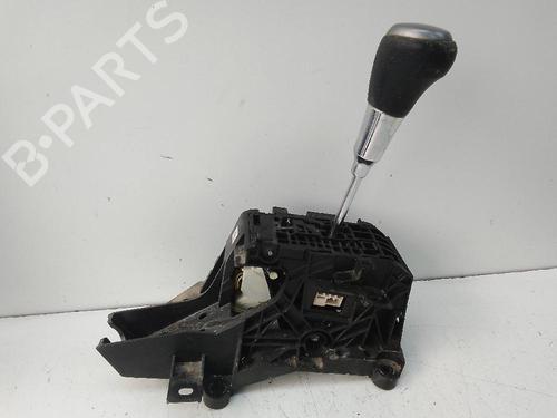 Used Gear lever TOYOTA RAV 4 IV (_A4_) 2.5 Hybrid (AVA42_) (197 hp) 20291234