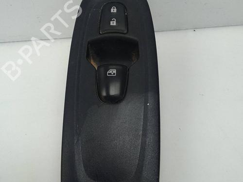 Used Right front window switch Right front window switch 23440057 23440057