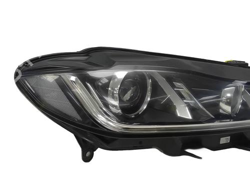 Right headlight JAGUAR XE (X760) 2.0 D | BP31038118C29 