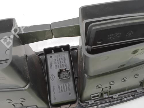 Air vent RENAULT MEGANE III Hatchback (BZ0/1_, B3_) 1.2 TCe (BZ2B, BZ11) | BP29385424I21 