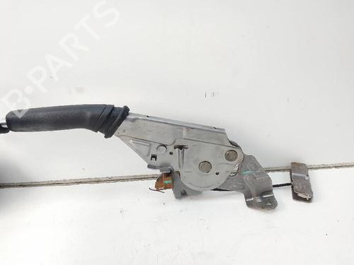 Handrem TOYOTA AURIS (_E18_) 2.0 D-4D (ADE186_, ADE186R) (124 hp) 18596354
