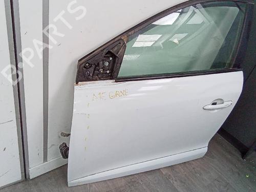 Left front door RENAULT MEGANE III Grandtour (KZ0/1) 1.5 dCi (KZ09, KZ0D, KZ1G, KZ29, KZ14, KZ1W, KZ10, KZ1F,... | BP18956844C2