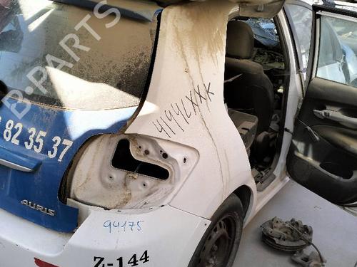 Used Seat buckle TOYOTA AURIS (_E15_) 1.4 D-4D (NDE150_, NDE150R) (90 hp) 19484443