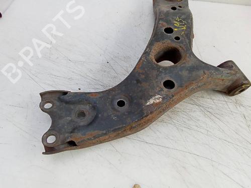 Used Left front suspension arm TOYOTA AURIS (_E18_) 1.8 Hybrid (ZWE186_, ZWE186R) (136 hp) 26053456