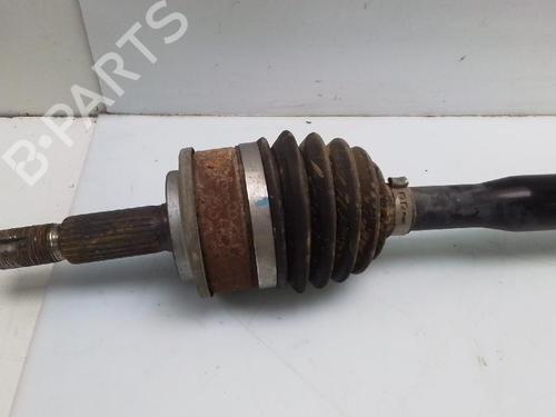 Used Right front driveshaft TOYOTA AURIS (_E18_) 1.6 (ZRE181_, ZRE185_, ZRE185R, ZRE181R) (132 hp) 25720654