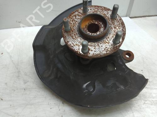 Used Right front steering knuckle Right front steering knuckle TOYOTA AURIS (_E18_) 1.8 Hybrid (ZWE186_, ZWE186R) (136 hp) 26053457 26053457