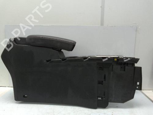 Middle console RENAULT KADJAR (HA_, HL_) 1.3 TCe 140 (HLNB, HLN1) | BP24465094I22