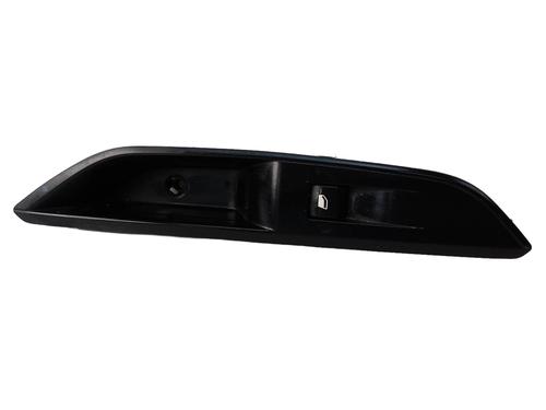 Used Left rear window switch Left rear window switch PEUGEOT 5008 II (MC_, MJ_, MR_, M4_) 1.5 BlueHDi 130 (MCYHZJ, MCYHZR, MCYHZX) (131 hp) 18586760 18586760