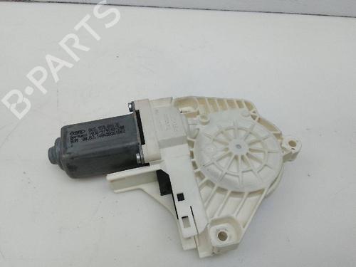 Right front window motor SEAT ALHAMBRA (710, 711) 2.0 TDI 8K0959801B