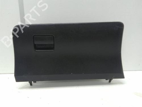 Used Glove box TOYOTA YARIS (_P13_) 1.5 (NSP131_) (112 hp) 20503718