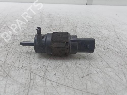 Used Washer pump AUDI A4 B8 Avant (8K5) [2007-2017]  18738468