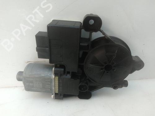 right-rear-window-motor-seat-leon-kl1-klg-2019-28150390 main image
