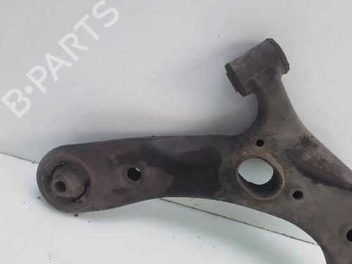 Used Right front suspension arm TOYOTA AURIS (_E15_) 1.6 (ZRE151_, ZRE151R) (124 hp) 26306172