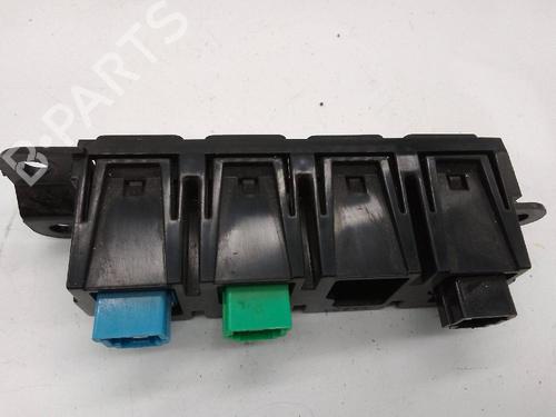 Switch NISSAN JUKE (F15) 1.2 DIG-T | BP25302457I30 