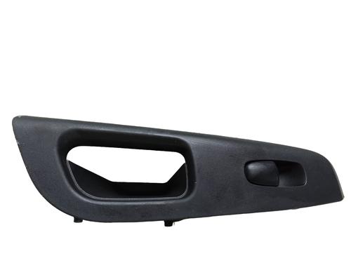 Used Right rear window switch NISSAN JUKE (F16_) DIG-T 117 (117 hp) 30527138