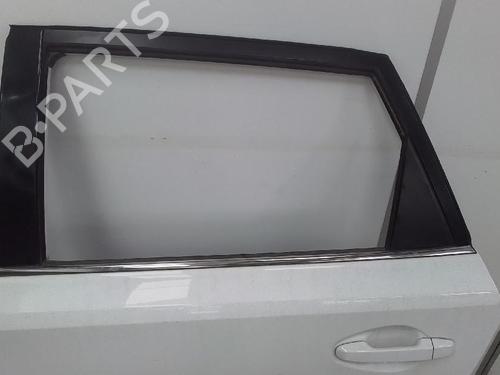 Used Left rear door TOYOTA AURIS (_E18_) 1.4 D-4D (NDE180_, NDE180R) (90 hp) 26651657