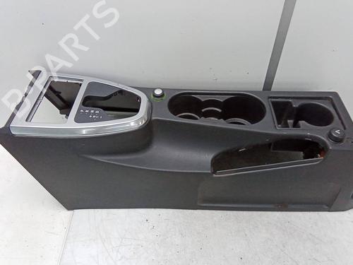 Mittelkonsole Mittelkonsole LAND ROVER FREELANDER 2 (L359) 2.2 TD4 4x4 (160 hp) 19301369 19301369