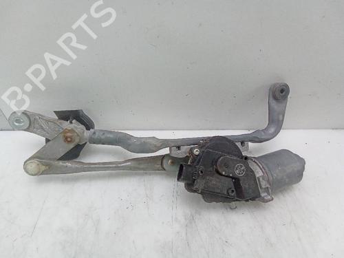 Used Front wiper motor TOYOTA YARIS (_P13_) 1.3 (NSP130_, NSP130) (99 hp) 18594015