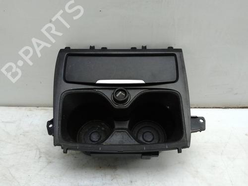 Used Cup/Object holder Cup/Object holder BMW 1 (F20) 118 d (143 hp) 18581492 18581492