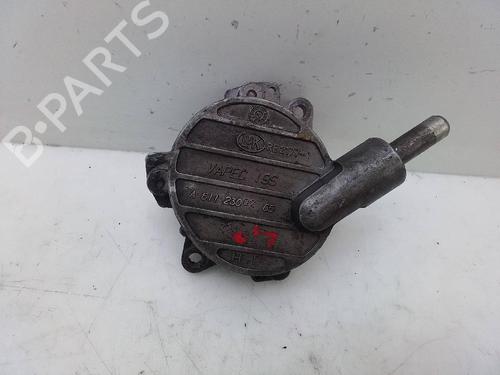 Used Brake master cylinder MERCEDES-BENZ VITO Van (W638) [1997-2003]  26161072