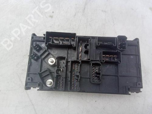 Used Fuse box SUBARU FORESTER (SJ_) 2.0 D AWD (SJD) (147 hp) 18583138