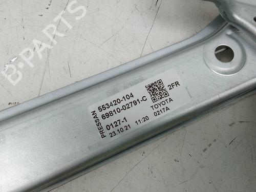 Front right window mechanism TOYOTA COROLLA Saloon (_E21_) 1.8 VVTi Hybrid (ZWE211) | BP28149276C23 