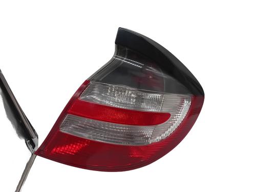 Used Right taillight MERCEDES-BENZ C-CLASS Coupe (CL203) C 180 Kompressor (203.746) (143 hp) 30170728