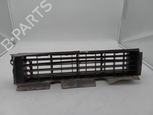 Used Grille RENAULT KADJAR (HA_, HL_) 1.2 TCe 130 (HLMR) (130 hp) 28840442