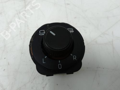 Used Mirror switch Mirror switch SKODA OCTAVIA III Combi (5E5, 5E6) 2.0 TDI 4x4 (150 hp) 21379990 21379990