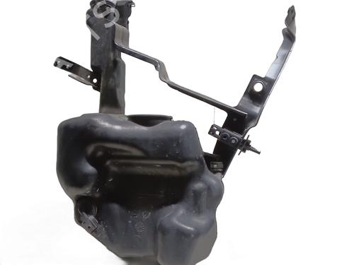 Sprinklertank Sprinklertank MERCEDES-BENZ C-CLASS (W204) C 180 CGI (204.031) (156 hp) 35753272 35753272