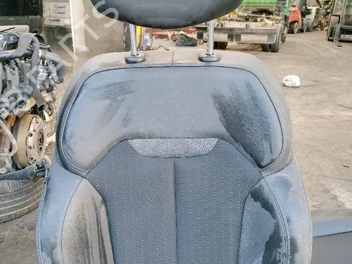Used Right front seat RENAULT KADJAR (HA_, HL_) 1.6 dCi 130 (HLA4) (130 hp) 18572934