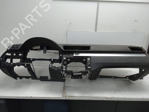 Instrumentbord VW PASSAT B7 Variant (365) 2.0 TDI (140 hp) 28145854