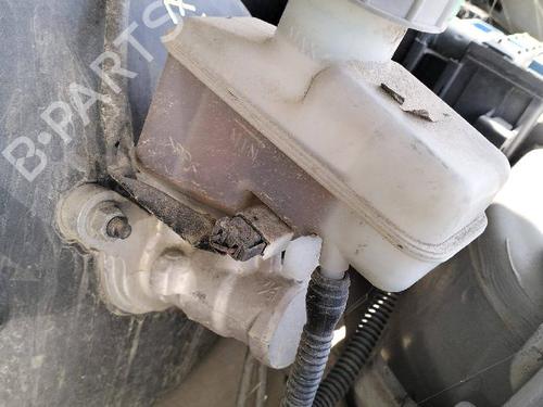 Brake master cylinder SUZUKI GRAND VITARA II (JT, TE, TD) 1.9 DDiS All-wheel Drive (JT419, TD44, JB419WD, JB419XD,... | BP18738166M77 
