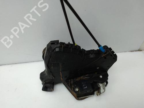Used Front right lock TOYOTA AURIS (_E18_) 1.4 D-4D (NDE180_, NDE180R) (90 hp) 23417089
