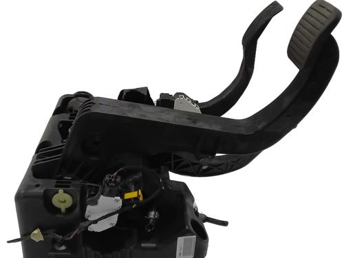 Pedal FIAT DUCATO Van (250_) 140 Multijet 2,3 D (140 hp) 31037820