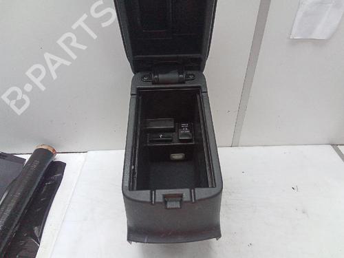Used Armrest / Center console MITSUBISHI OUTLANDER III (GG_W, GF_W, ZJ, ZL, ZK) Plug-in Hybrid (GG2W) (200 hp) 18576226