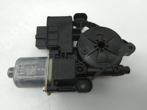 Right rear window motor CUPRA LEON (KL1, KU1) 2.0 TSI 5Q0959408D