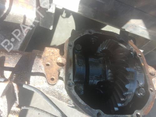 Used Rear axle NISSAN PICK UP (D22) 2.5 D (83 hp) 21677991