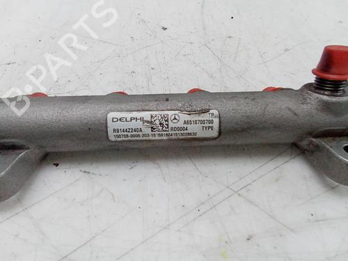 Used Injection rail MERCEDES-BENZ SPRINTER 3,5-t Van (B906) 309 CDI (906.631, 906.633, 906.635, 906.637) (88 hp) 26052184