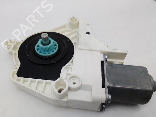 Used Right rear window motor AUDI A1 (8X1, 8XK) [2010-2019]  25836070