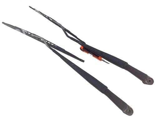 Used Front wipers mechanism ISUZU D-MAX II (TFR, TFS) 1.9 Ddi 4x4 (TFS87J) (163 hp) 18579590