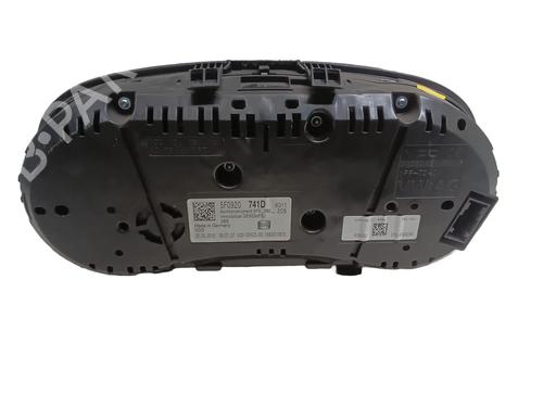 Instrument cluster SEAT ATECA (KH7, KHP) 1.6 TDI | BP35945132C47 - Image 4