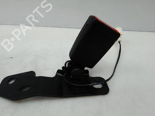 Used Seat buckle FIAT 500X (334_) 1.3 D Multijet (334AXH1A) (95 hp) 21213676