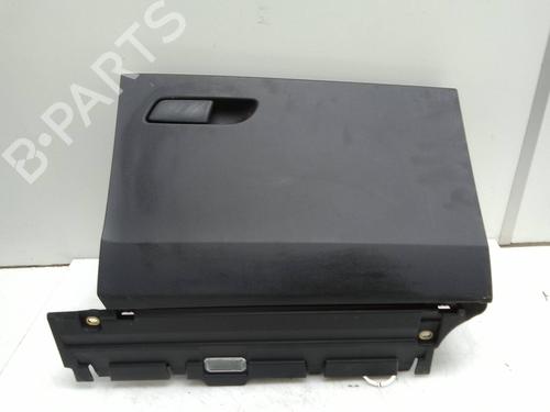 Used Glove box Glove box AUDI Q5 (FYB, FYG) 2.0 TDI (150 hp) 18577412 18577412