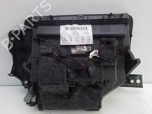 Used Glove box AUDI A1 (8X1, 8XK) 1.4 TFSI (122 hp) 27695128