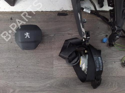Used Airbag Kit PEUGEOT 3008 II SUV (MC_, MR_, MJ_, M4_) 1.2 THP/ PureTech 130 (MRHNSM, MRHNSU, MRHNSJ, MRHNYW,... (131 hp) 25612389